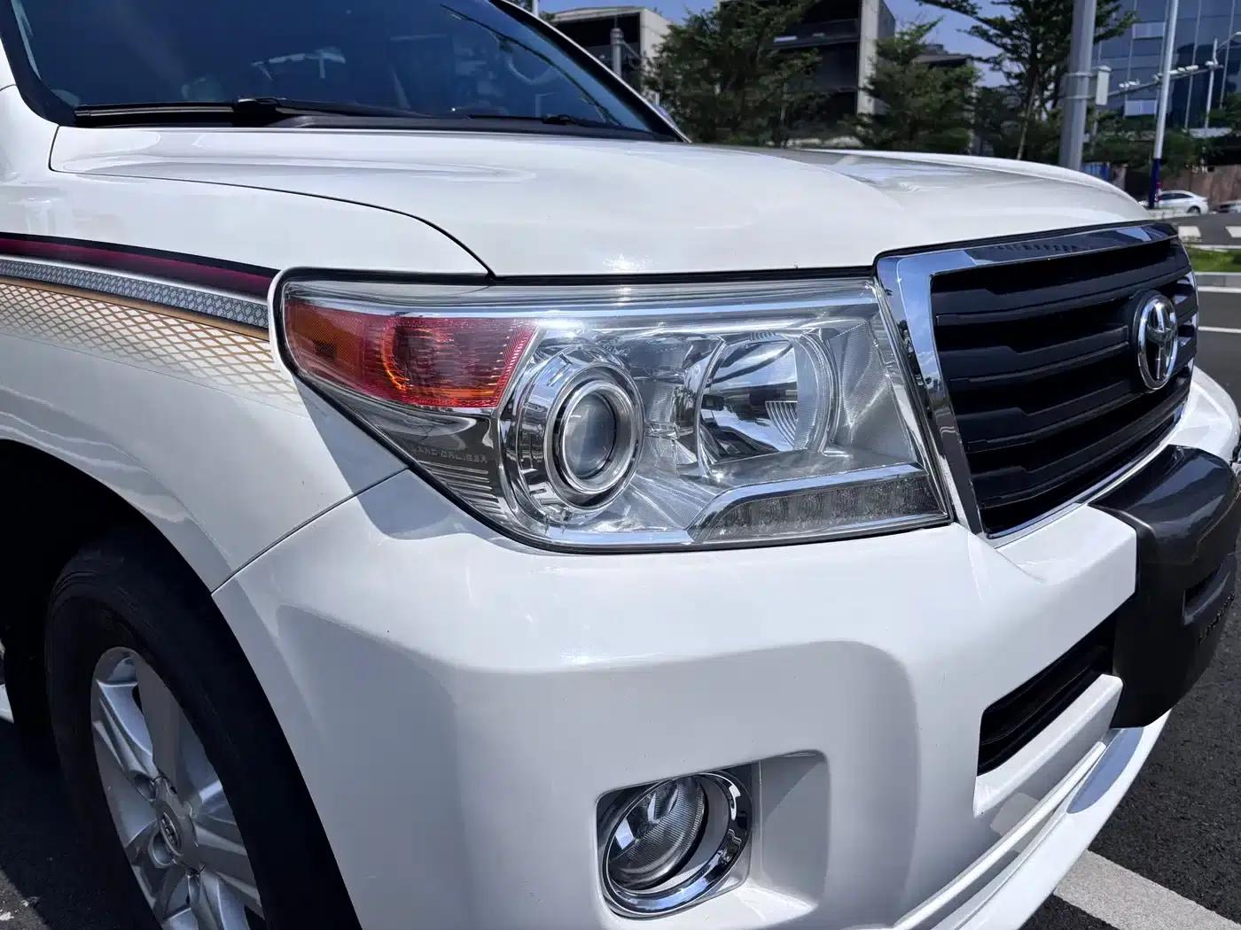 2012 Land Cruiser (Imported) Middle East Version — миниатюра 3