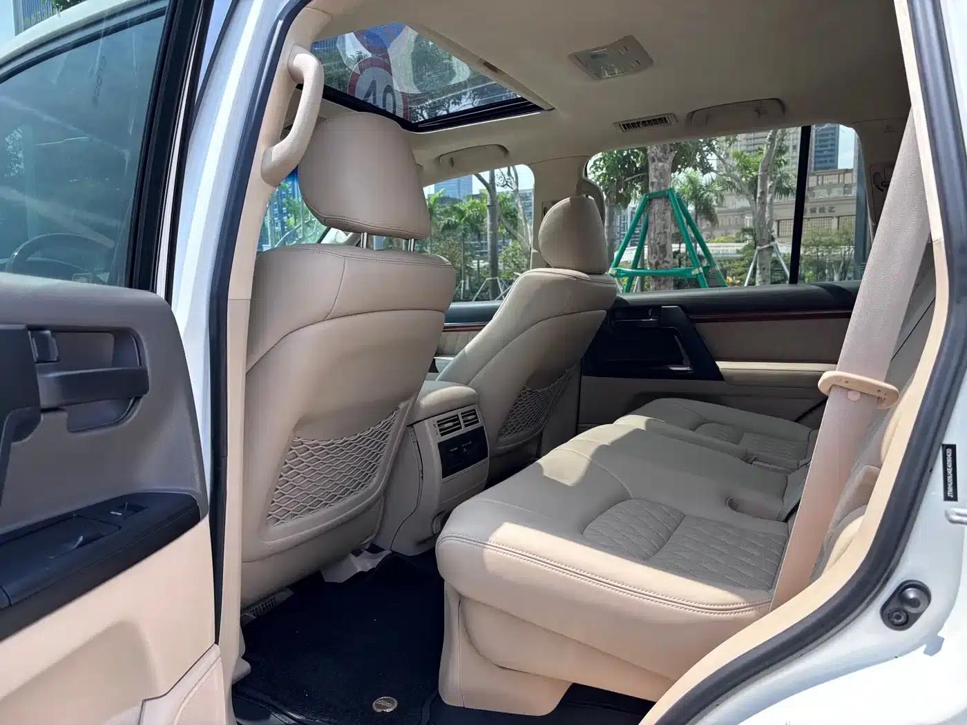 2012 Land Cruiser (Imported) Middle East Version — миниатюра 9