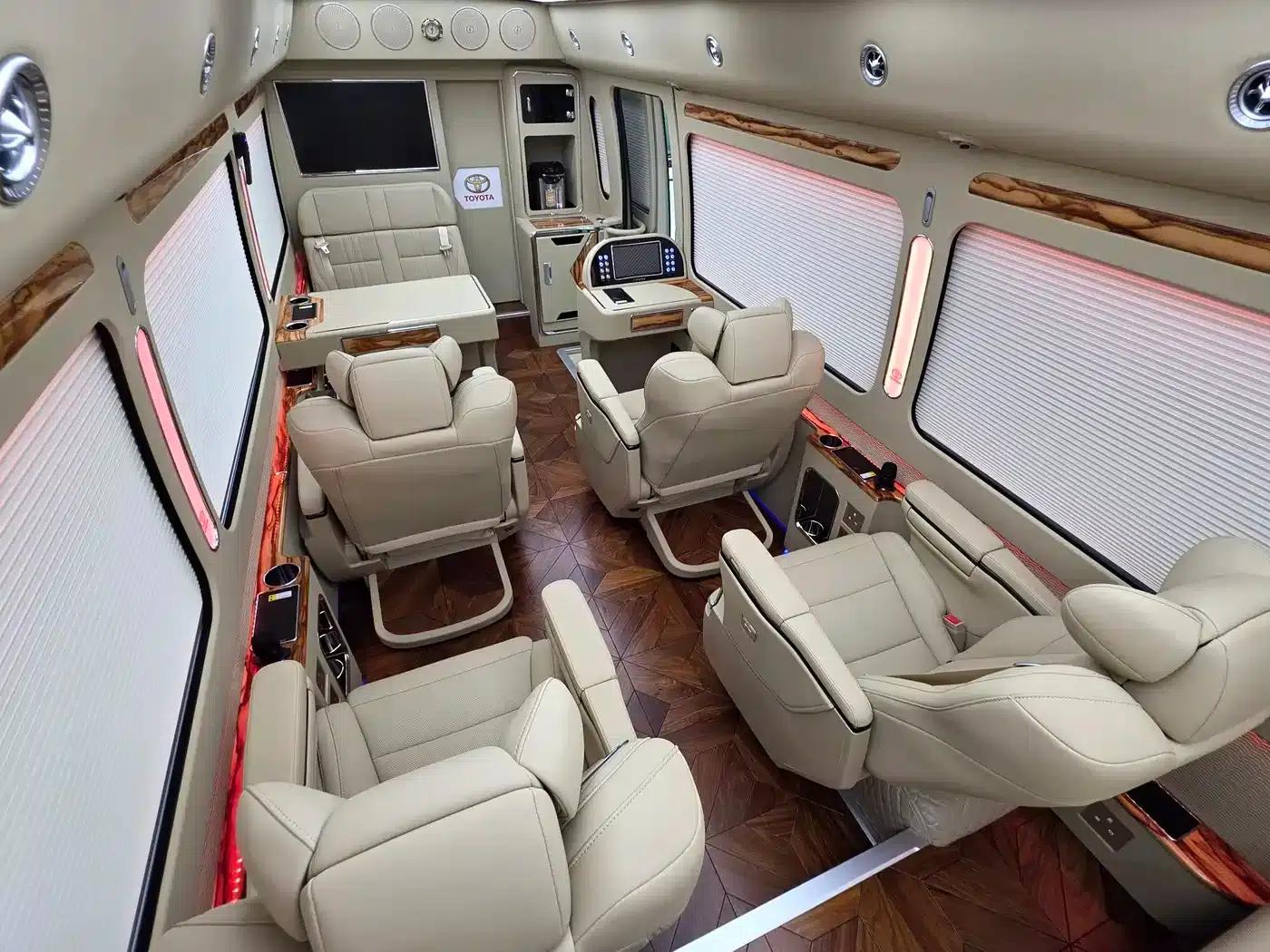 2019 Toyota Coaster 4.0L Luxury SUV GRB53L-ZCMEK 20-seater 9GR — миниатюра 5