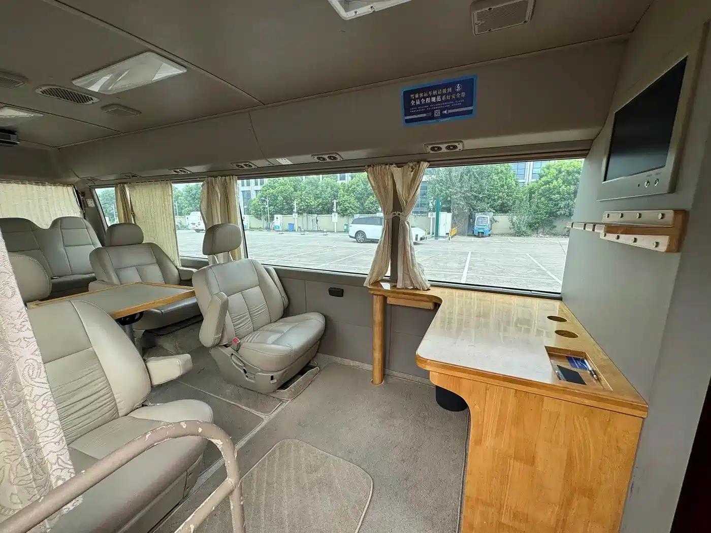 2013 Toyota Coaster 2.7L Gasoline Premium Edition 20-Seat 3TR — миниатюра 13