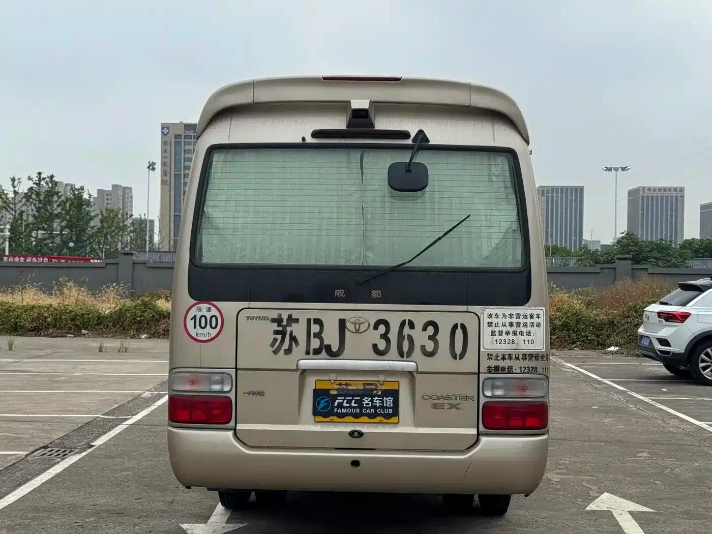 2013 Toyota Coaster 2.7L Gasoline Premium Edition 20-Seat 3TR — миниатюра 4