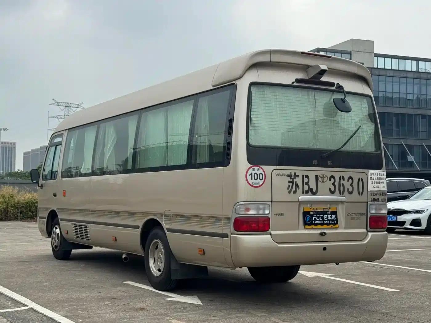 2013 Toyota Coaster 2.7L Gasoline Premium Edition 20-Seat 3TR — миниатюра 5