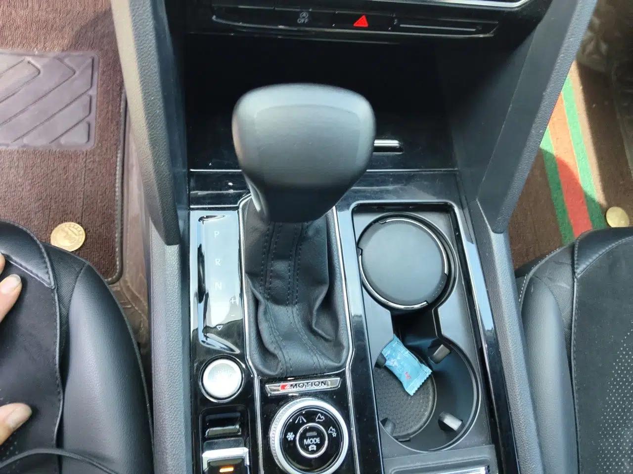 Volkswagen Teramont X 2020 380TSI Four-Wheel Drive Luxury Edition — миниатюра 14