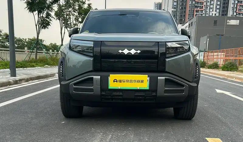 Titanium 3 2025 501KM AWD Max Edition — миниатюра 2
