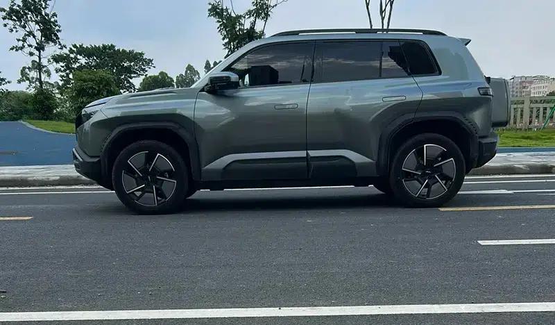 Titanium 3 2025 501KM AWD Max Edition — миниатюра 3