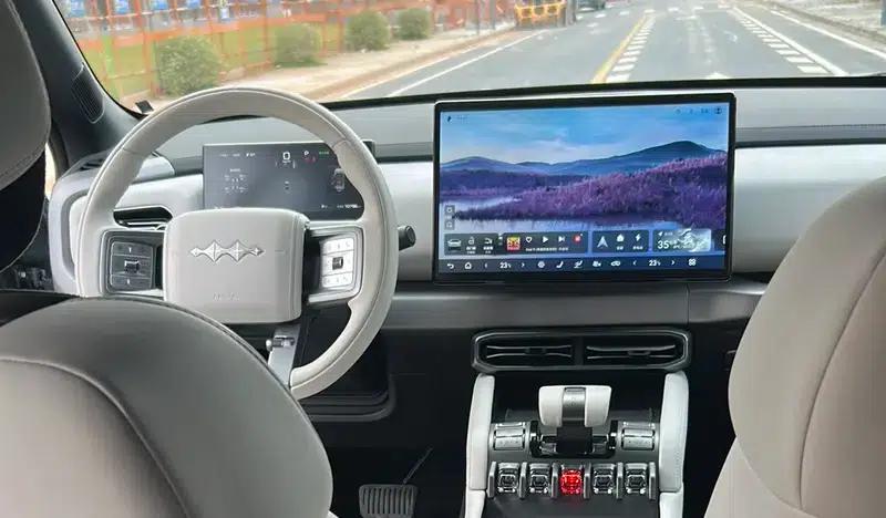 Titanium 3 2025 501KM AWD Max Edition — миниатюра 7