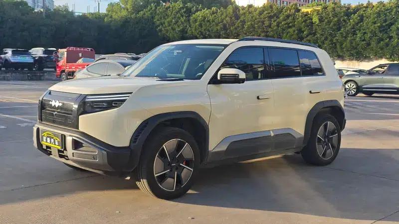 Titanium 3 2025 Model 501KM Rear-Wheel Drive Ultra Edition — миниатюра 1