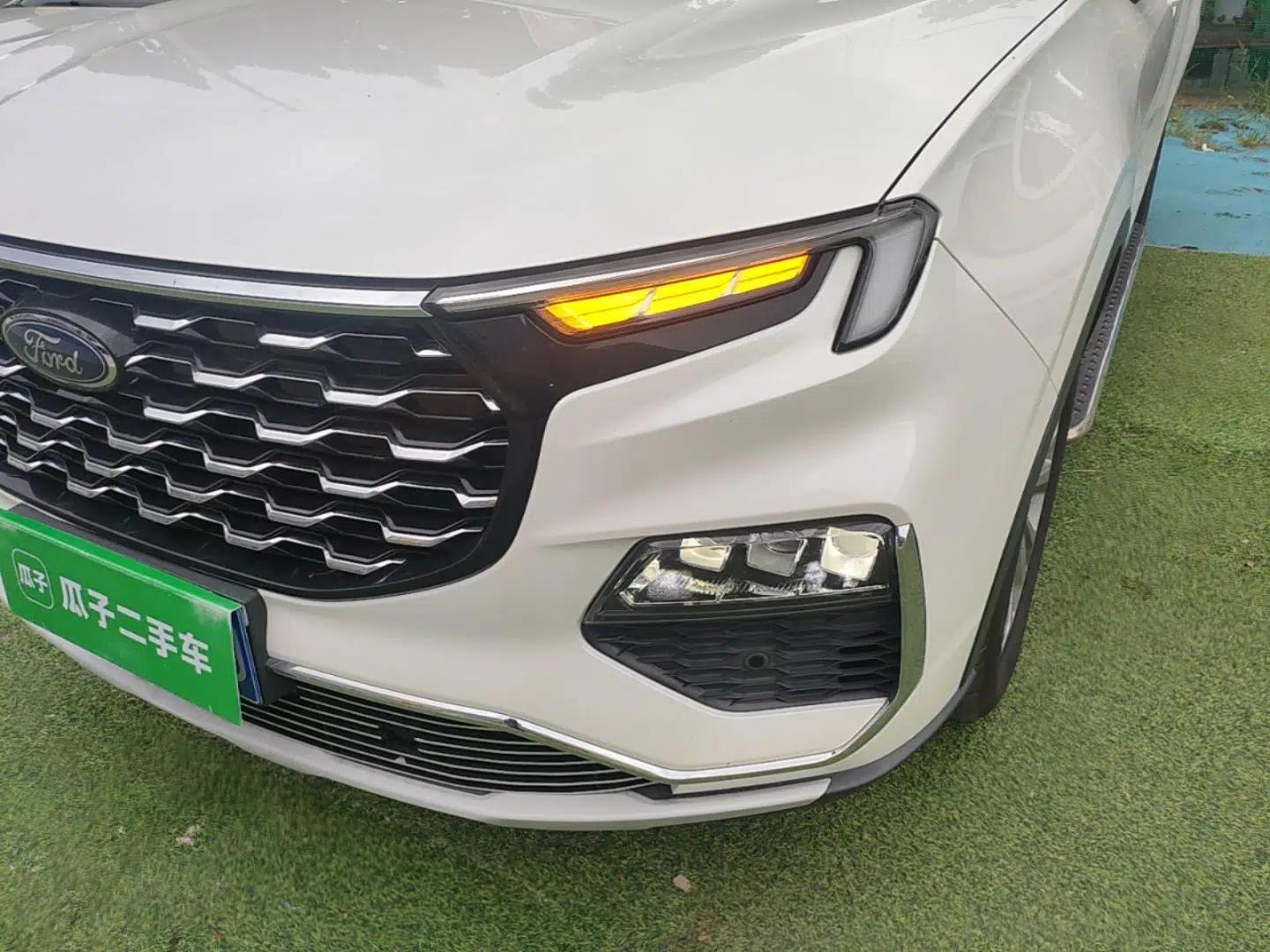 Ford Equator 2021 EcoBoost 225 Platinum Edition 6-seater — миниатюра 8