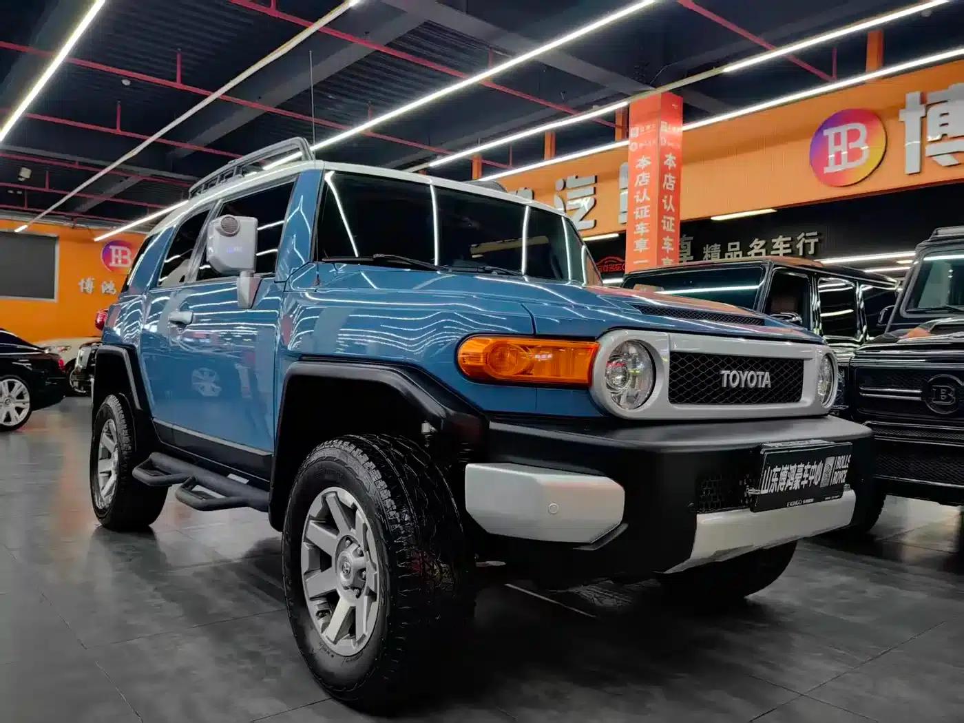 2018 FJ Cruiser 4.0L Automatic — миниатюра 3