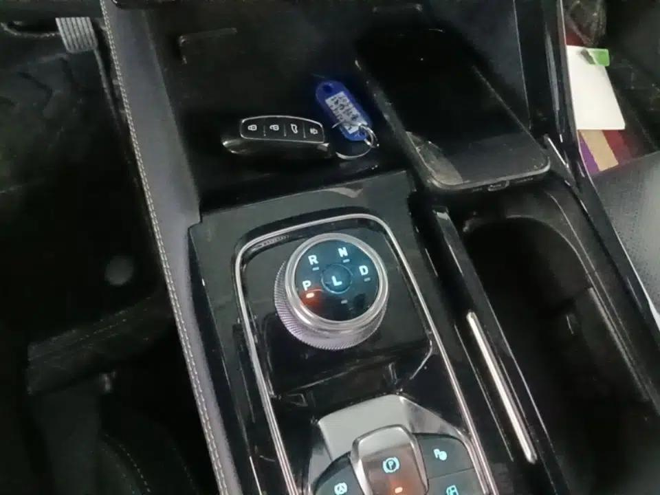 Ford Equator Sport New Energy 2025 Luxury Plus Version — миниатюра 16