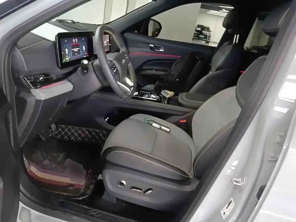 Ford Equator Sport New Energy 2025 Luxury Plus Version — миниатюра 17