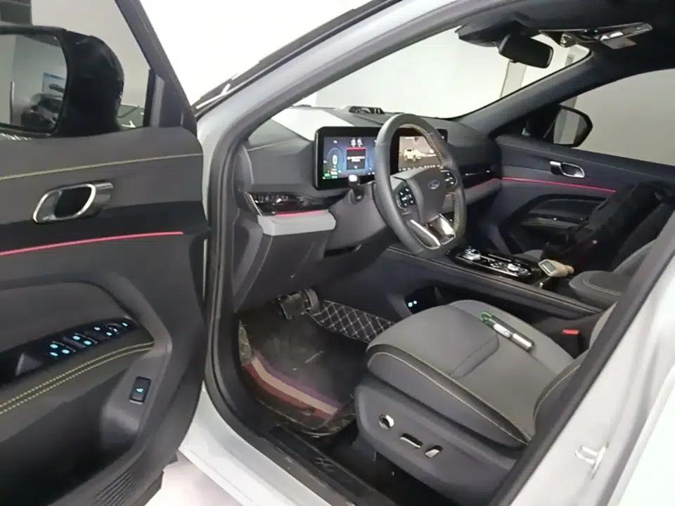 Ford Equator Sport New Energy 2025 Luxury Plus Version — миниатюра 18
