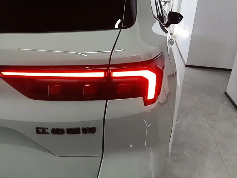 Ford Equator Sport New Energy 2025 Luxury Plus Version — миниатюра 9