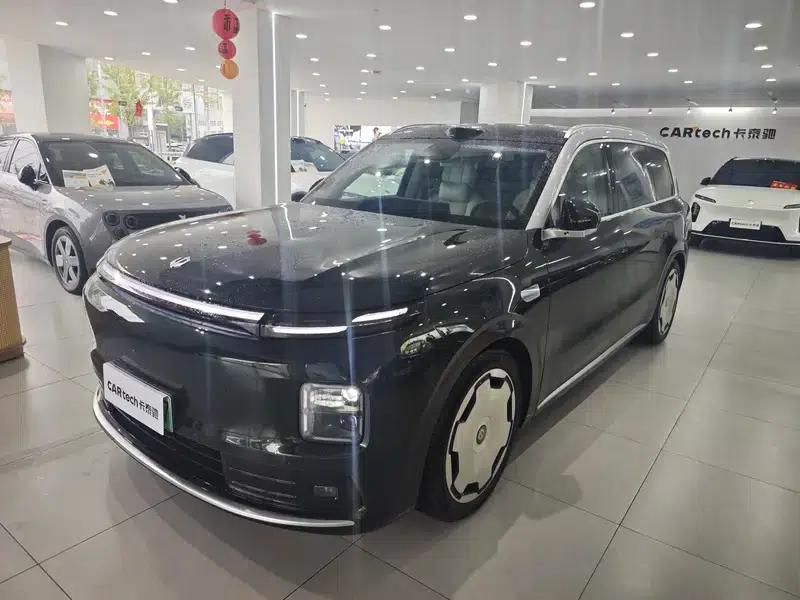 Leapmotor D19 2026 Range Extended 500 Smart Edition (6-seater) — миниатюра 1