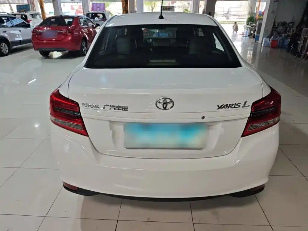 YARiS L 2017 1.5E CVT Dynamic Edition — миниатюра 6