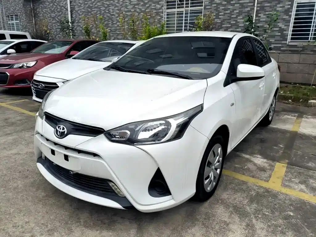 YARiS L 2017 1.5E CVT Dynamic Edition — миниатюра 2