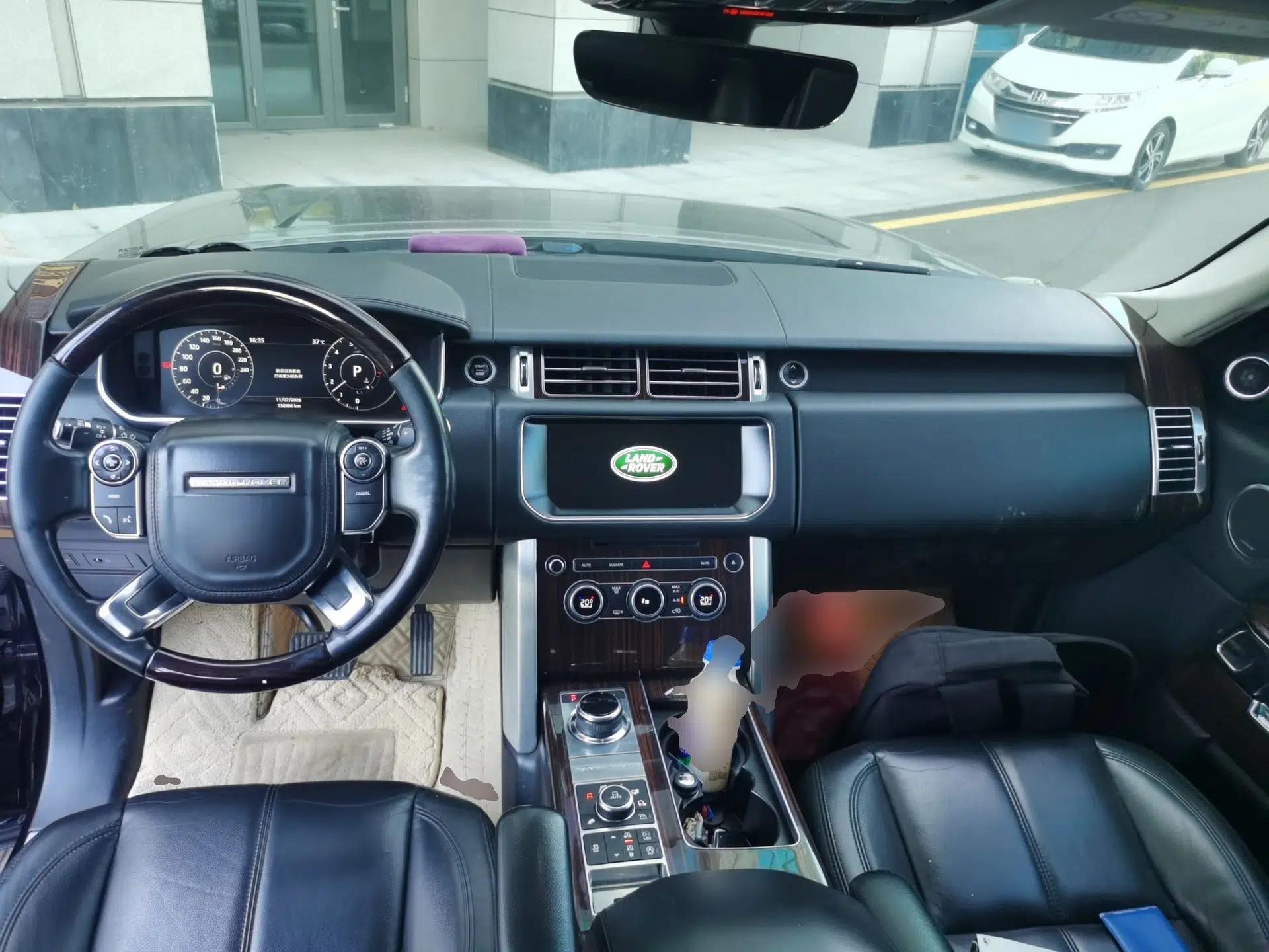 Land Rover Range Vogue 2017 3.0T Gasoline HSE Middle East — миниатюра 9