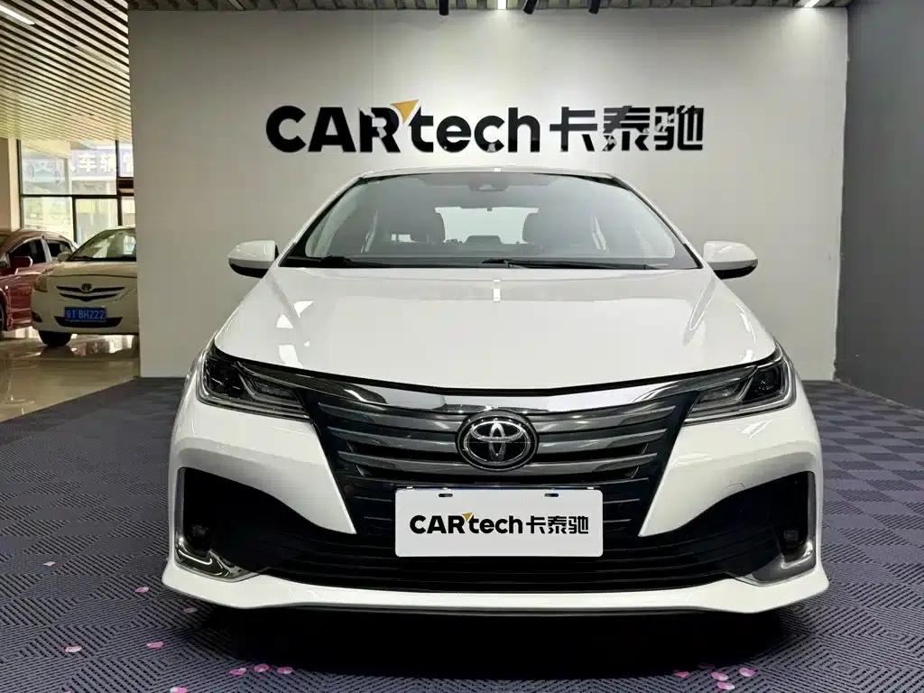 2022 Toyota Avalon 2.0L Elite Edition — миниатюра 3
