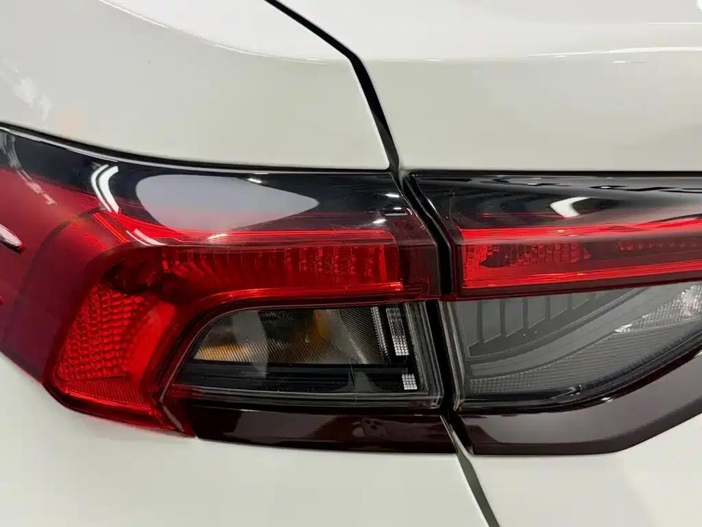 2022 Toyota Avalon 2.0L Elite Edition — миниатюра 7