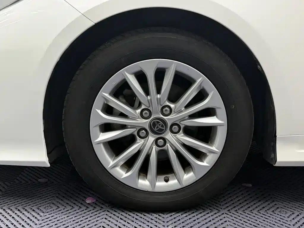 2022 Toyota Avalon 2.0L Elite Edition — миниатюра 8