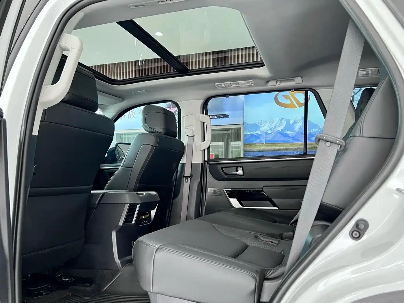2023 Sequoia 3.5T US Spec — миниатюра 9
