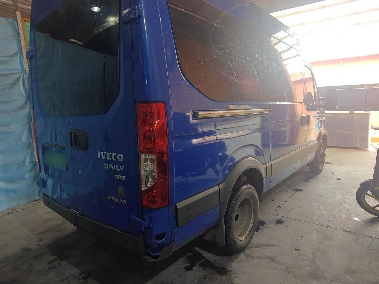 Iveco Eurocargo 2021 2.0T Manual Super Rui Long Wheelbase Short Overhang High Roof Side-Sliding Door F1A — миниатюра 6