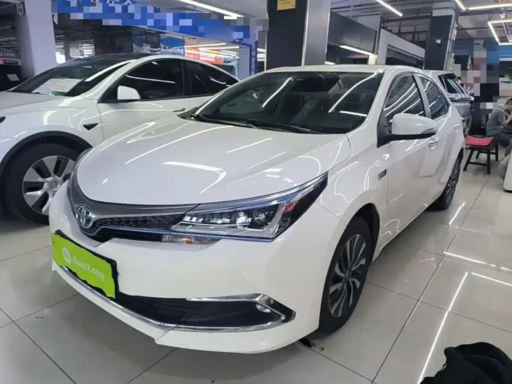 Corolla Hybrid E+ 2020 1.8L E-CVT Comfort Edition — миниатюра 2