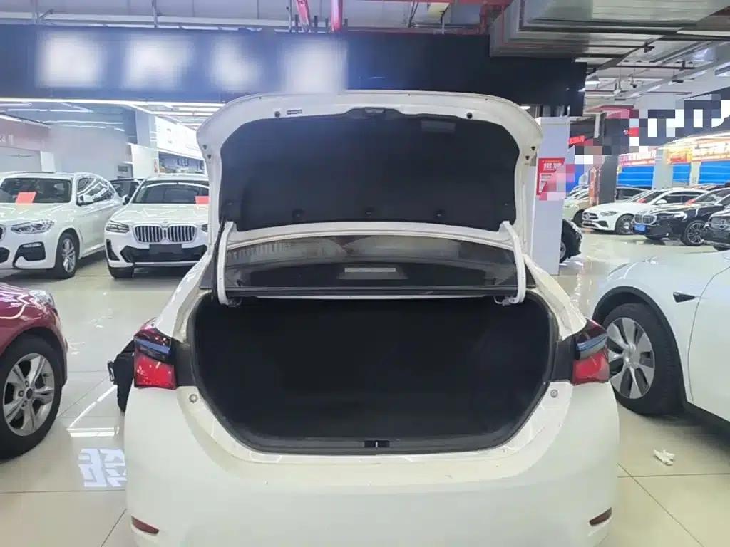 Corolla Hybrid E+ 2020 1.8L E-CVT Comfort Edition — миниатюра 15