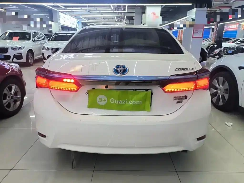Corolla Hybrid E+ 2020 1.8L E-CVT Comfort Edition — миниатюра 4