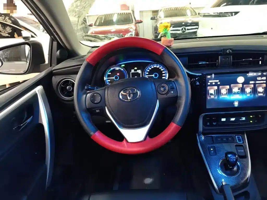 Corolla Hybrid E+ 2019 1.8L E-CVT Leading Edition — миниатюра 11