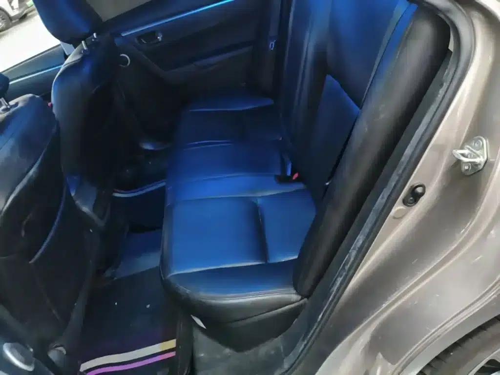 Corolla Hybrid E+ 2019 1.8L E-CVT Leading Edition — миниатюра 17