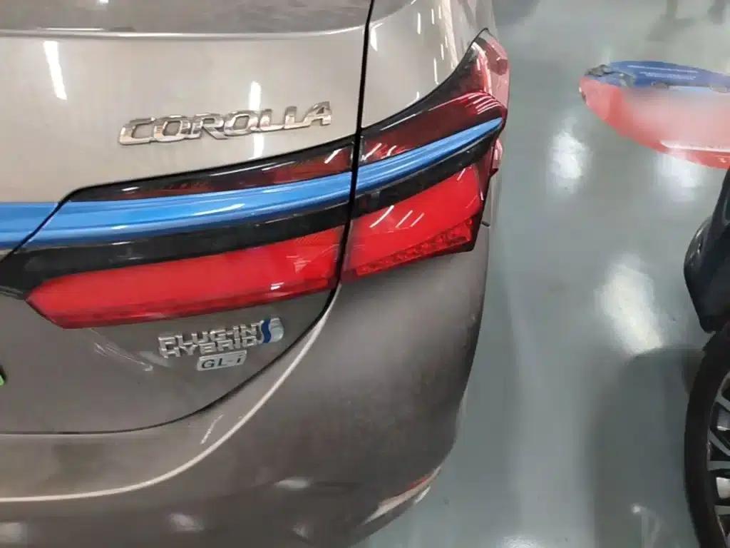 Corolla Hybrid E+ 2019 1.8L E-CVT Leading Edition — миниатюра 8