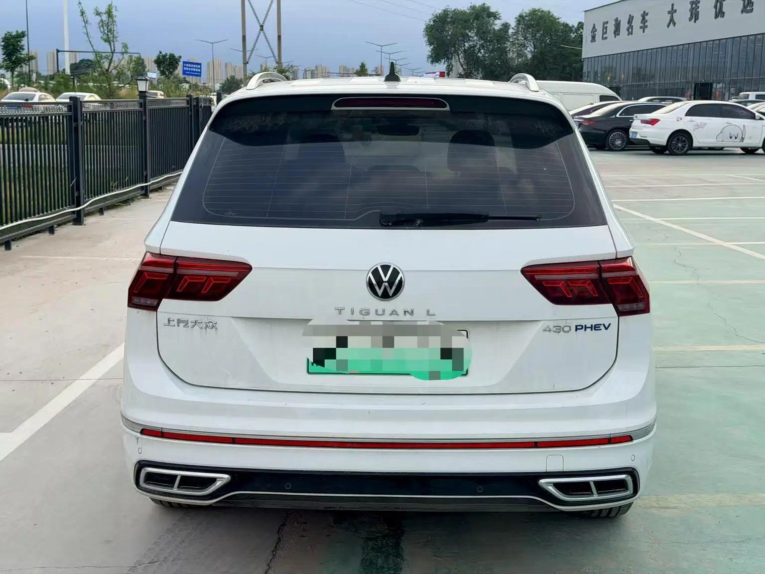 Tiguan L PHEV 2023 430PHEV Plug-in Hybrid Premium Edition — миниатюра 8