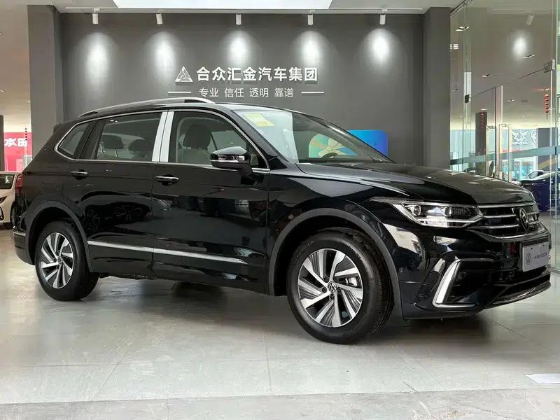 Tiguan L PHEV 2023 430PHEV Plug-in Hybrid Premium Edition — миниатюра 3