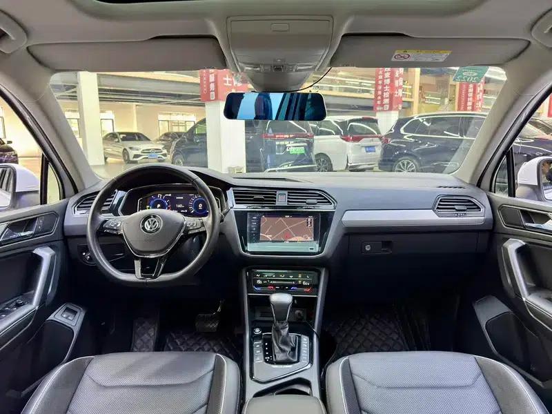 Tiguan L PHEV 2020 430PHEV Plug-in Hybrid Flagship Edition — миниатюра 9