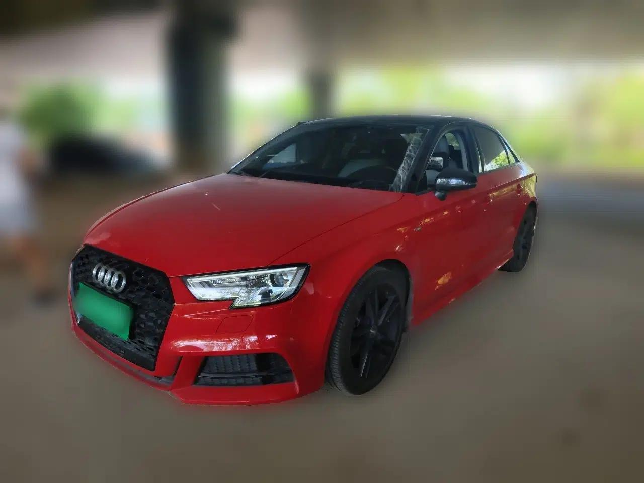 Audi A3 2018 30th Anniversary Edition Limousine 35 TFSI Fashion Model — миниатюра 1