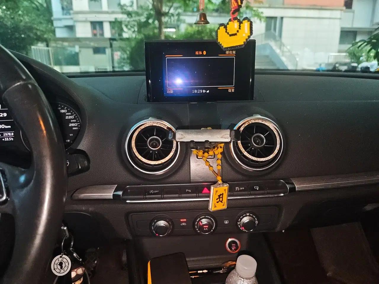Audi A3 2016 Limousine 35 TFSI Prestige Edition — миниатюра 13