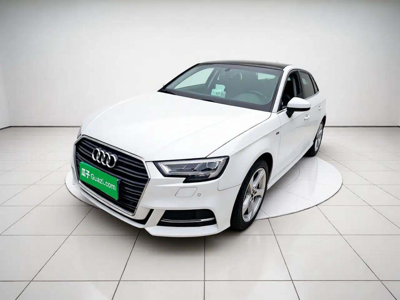 Audi A3 2019 Sportback 35 TFSI Fashion Edition China VI Emission Standard — миниатюра 1