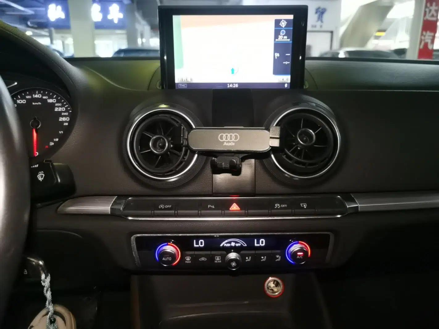 Audi A3 2015 Limousine 40 TFSI Automatic Comfort Model — миниатюра 15