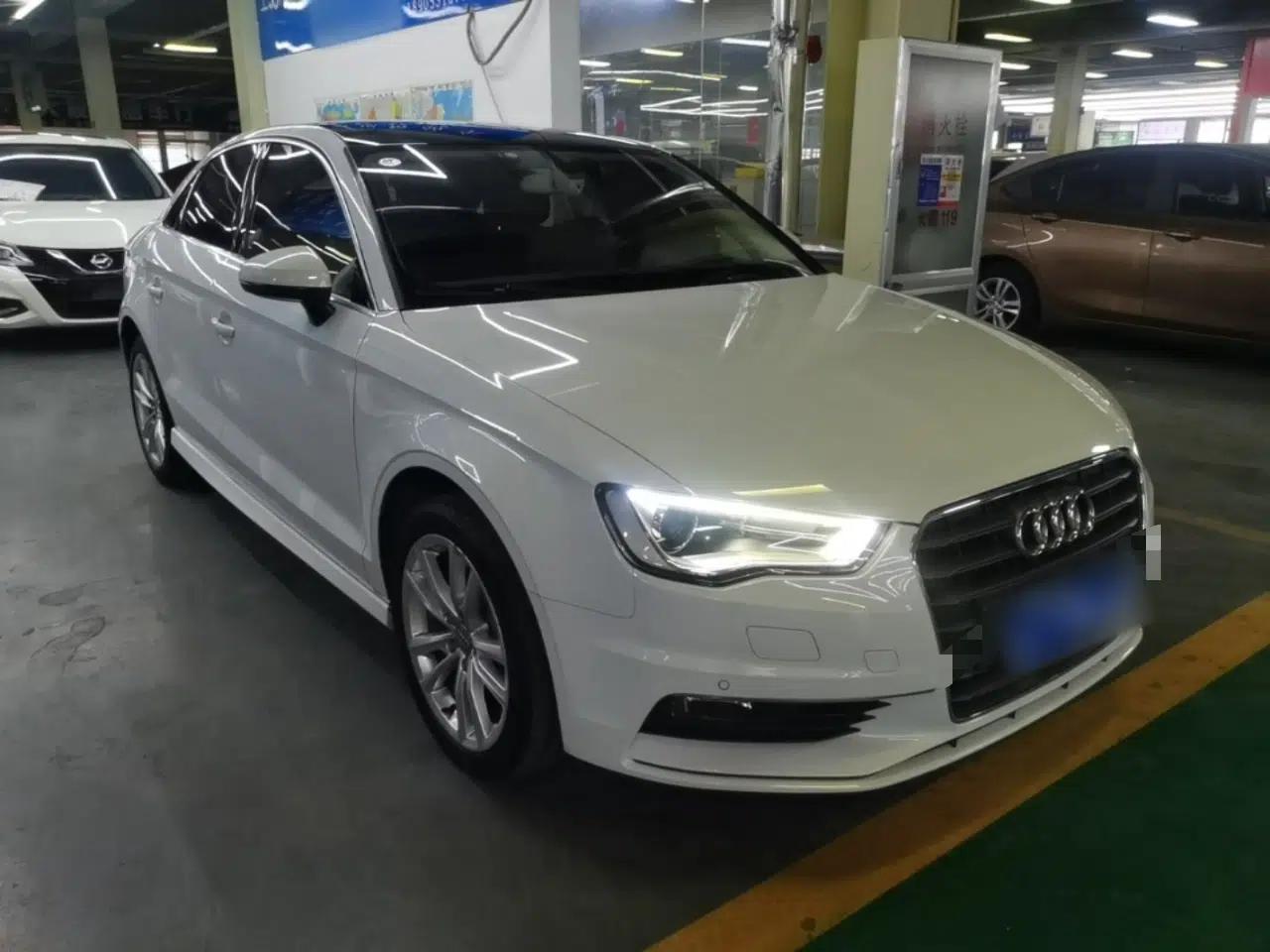 Audi A3 2015 Limousine 40 TFSI Automatic Comfort Model — миниатюра 3