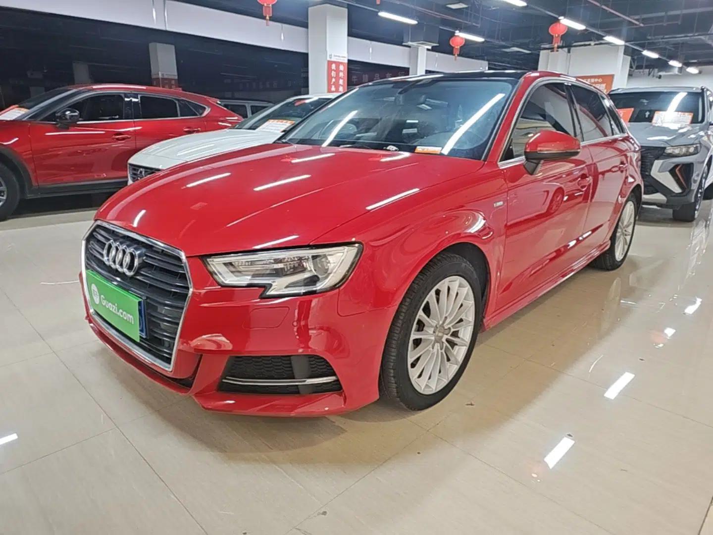 Audi A3 2018 30th Anniversary Edition Sportback 35 TFSI Fashion Model — миниатюра 1