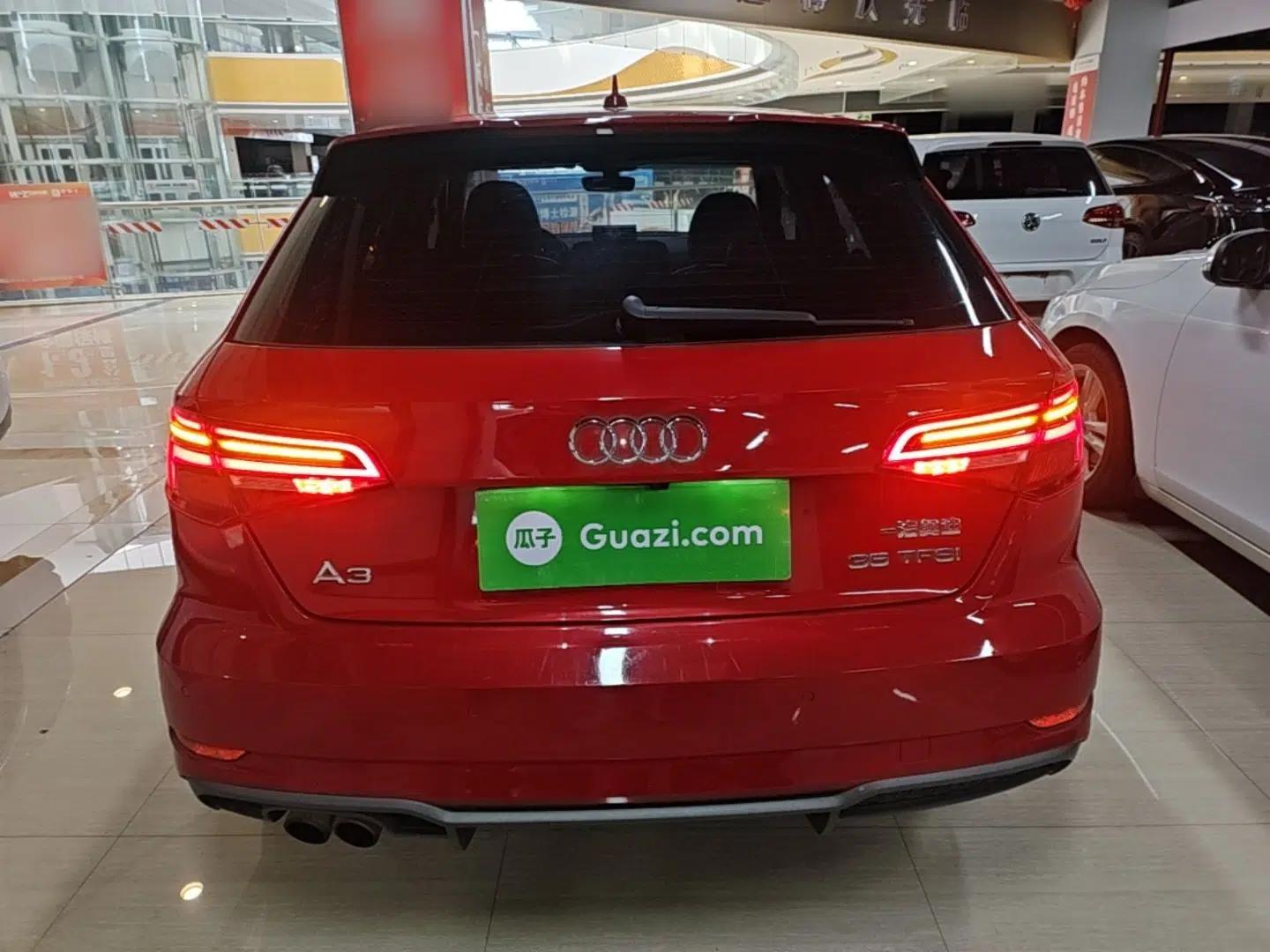 Audi A3 2018 30th Anniversary Edition Sportback 35 TFSI Fashion Model — миниатюра 5