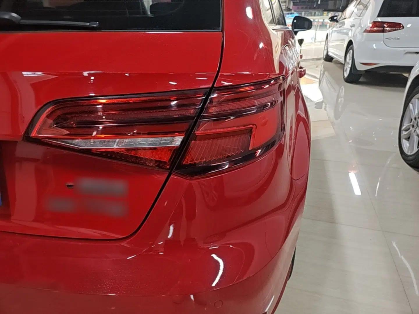 Audi A3 2018 30th Anniversary Edition Sportback 35 TFSI Fashion Model — миниатюра 9