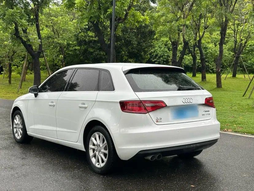Audi A3 2015 Sportback 35 TFSI Millionth Anniversary Intelligent Leading Model — миниатюра 18