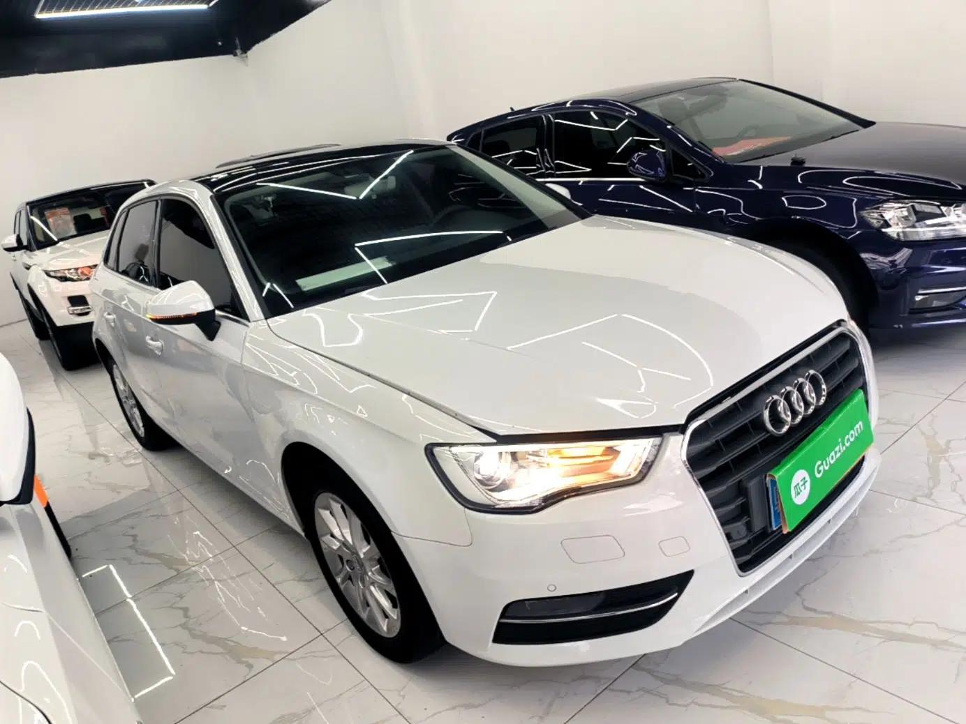 Audi A3 2015 Sportback 35 TFSI Millionth Anniversary Intelligent Leading Model — миниатюра 3
