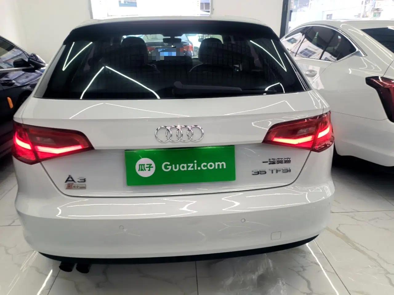 Audi A3 2015 Sportback 35 TFSI Millionth Anniversary Intelligent Leading Model — миниатюра 5