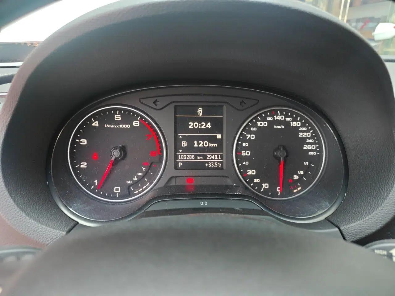 Audi A3 2014 Limousine 35 TFSI Automatic Advanced Model — миниатюра 11