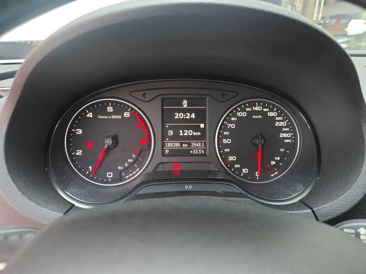 Audi A3 2014 Limousine 35 TFSI Automatic Advanced Model — миниатюра 12
