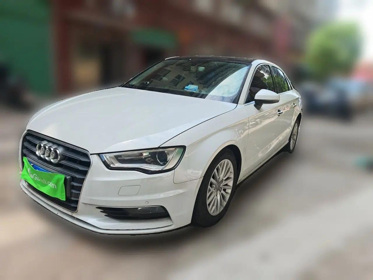 Audi A3 2016 Limousine 35 TFSI Prestige Edition — миниатюра 1
