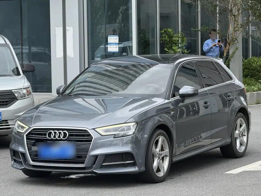 Audi A3 2019 Sportback 35 TFSI Fashion Edition China V — миниатюра 1